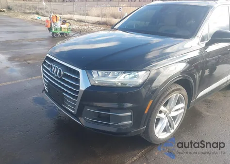 2018 Audi Q7 3.0T Premium z USA, uszkodzony, nr VIN WA1VAAF76JD017256